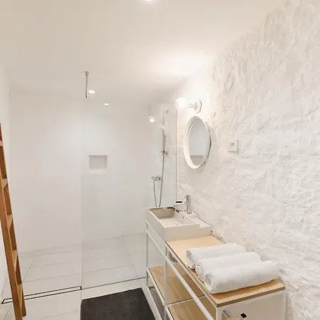 Minimalissa Boutique Kut Vis